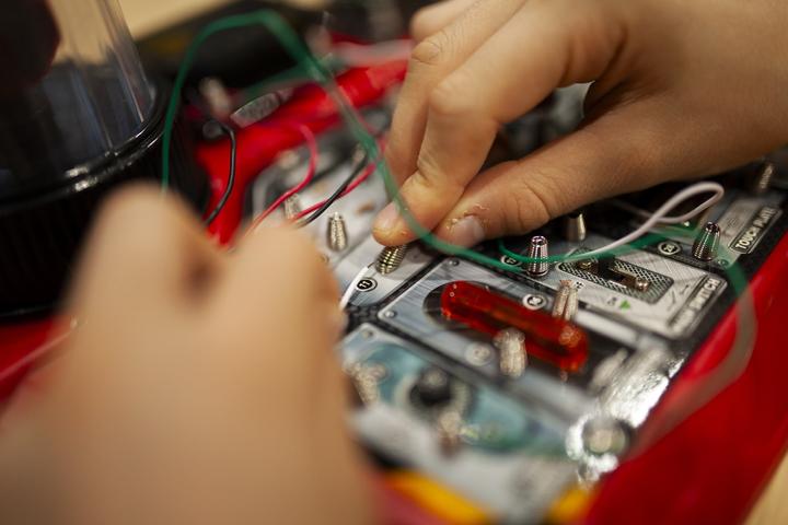 Image du produit Velleman Kit de projets électroniques - 50 expériences - Laboratoire de circuits