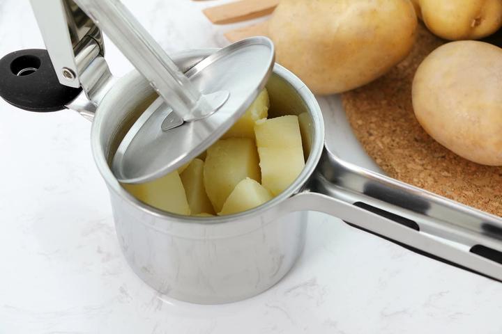 Produktbild Rorence Spätzle-/Kartoffelpresse Schwarz