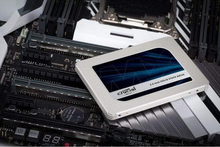 Actual product image Crucial Mx500 (1000 GB, 2.5")