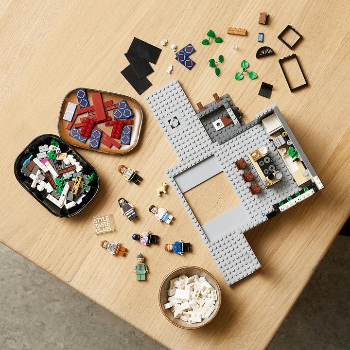 Immagine prodotto LEGO Qeer Eye- Il loft dei Fab 5 (10291, LEGO Creator Expert, Set LEGO rari)