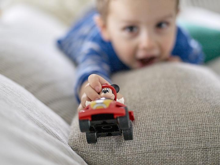 Immagine prodotto LEGO L'auto da corsa di Micky (10843)