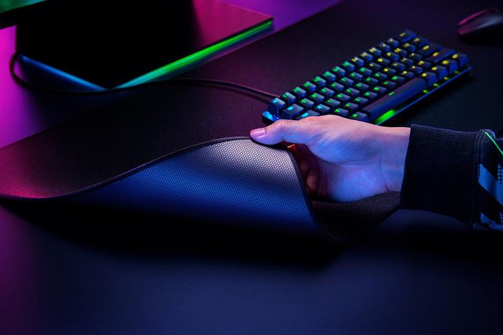 Immagine prodotto Razer Strider (L)