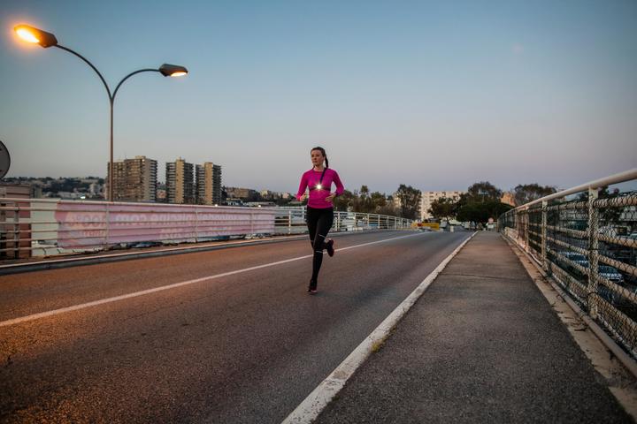 Immagine prodotto Kiprun Runlight 900 USB V2 Luce da corsa sul petto