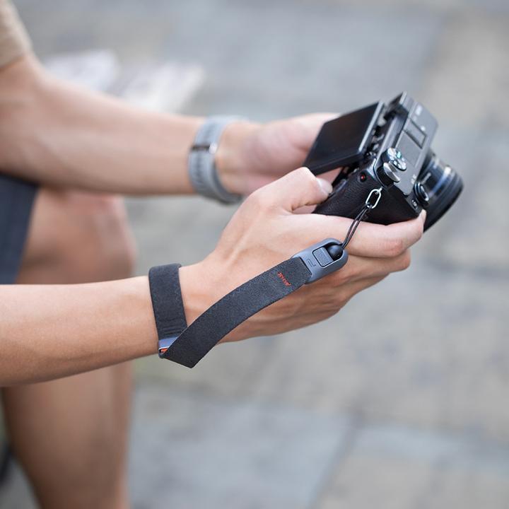 Productafbeelding Pgytech Camera Polsband Air (Diep Grijs) (Handriem)