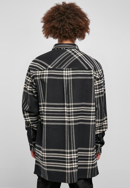 Actual product image Urban Classics Long Oversized Checked Summit Shirt - 19483 (L)
