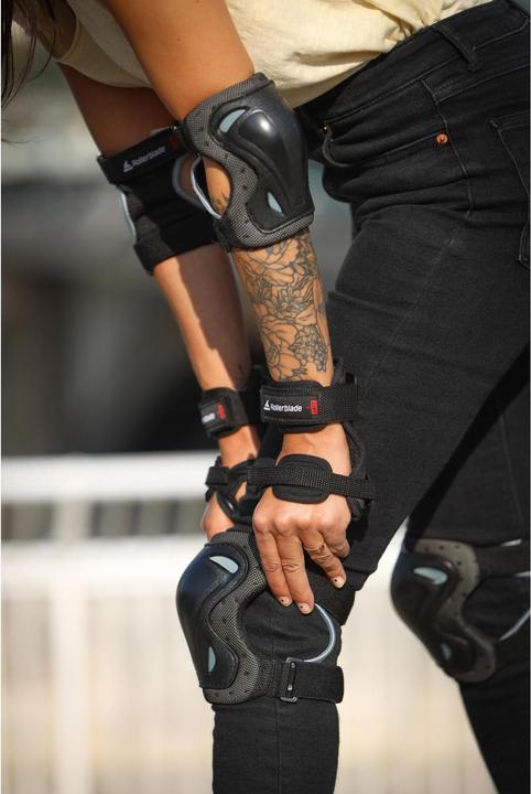 Actual product image Rollerblade Knee Pads Skate Gear Knee Pad S (S, Knee pad, Unique specimen)