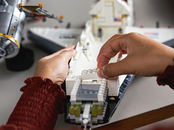 Image du produit LEGO Navette spatiale Discovery de la NASA (10283, LEGO difficiles à trouver)