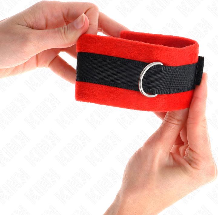 Actual product image Kink Beginner Fur Cuffs Black-Red 30 X 7 cm