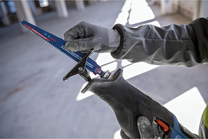 Produktbild Bosch Professional GSA 18V-28