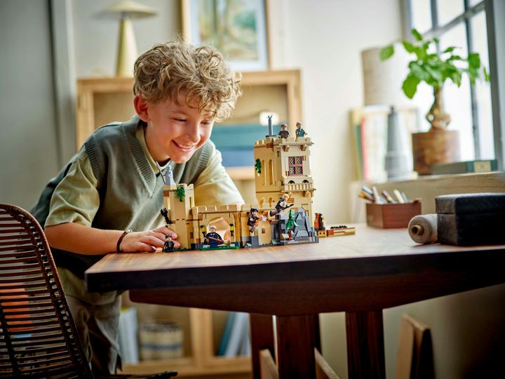 Actual product image LEGO Hogwarts Castle flying lessons (76447, LEGO Harry Potter)