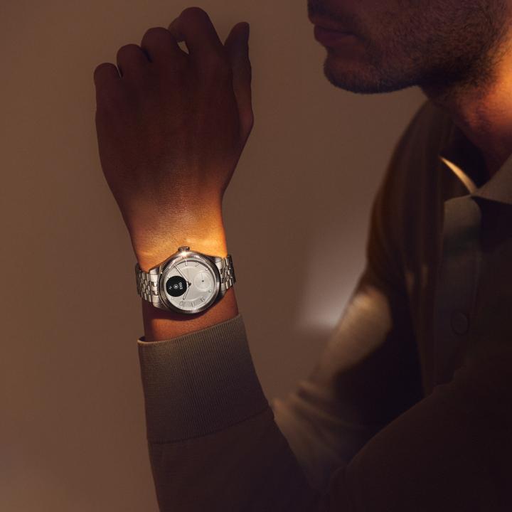 Produktbild Withings ScanWatch Nova Brilliant (39 mm)
