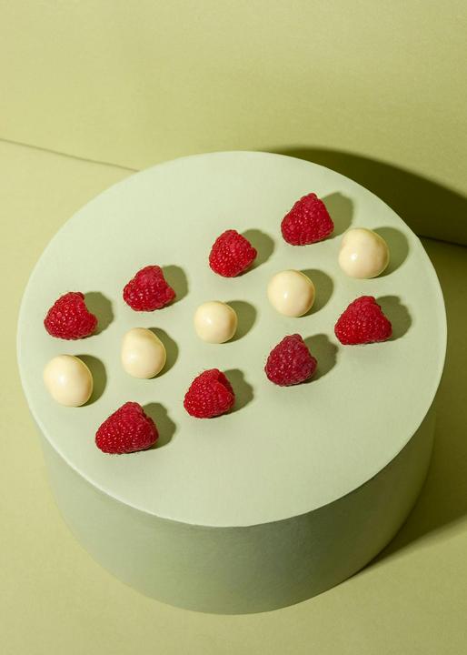 Actual product image KoRo Freeze-dried raspberries in white chocolate (1000 g)