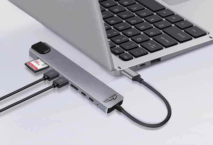 Actual product image Media-Tech USB HUB 8 IN 1 GIGA LAN HUB MT5046 (USB-C)