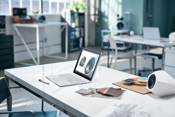 Actual product image Microsoft Surface Book - Performance Base, 1TB SSD (13.50", Intel Core i7-6600U, 16 GB, 1000 GB)