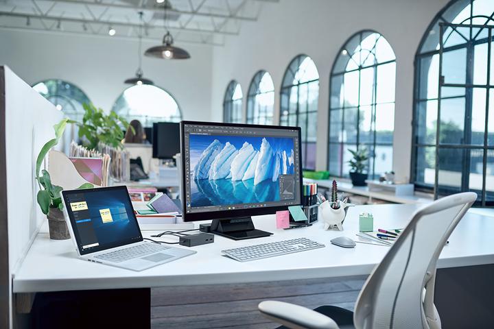 Actual product image Microsoft Surface Book - Performance Base, 1TB SSD (13.50", Intel Core i7-6600U, 16 GB, 1000 GB)