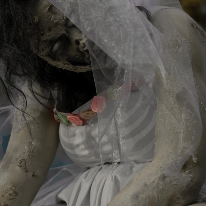 Actual product image Dressforfun Woman costume wedding dress skeleton (L)