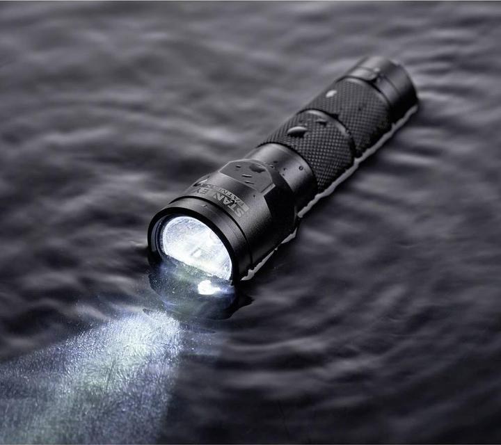 Actual product image Stanley FatMax Aluminium Flashlight 3AAA (22 cm, 120 lm)