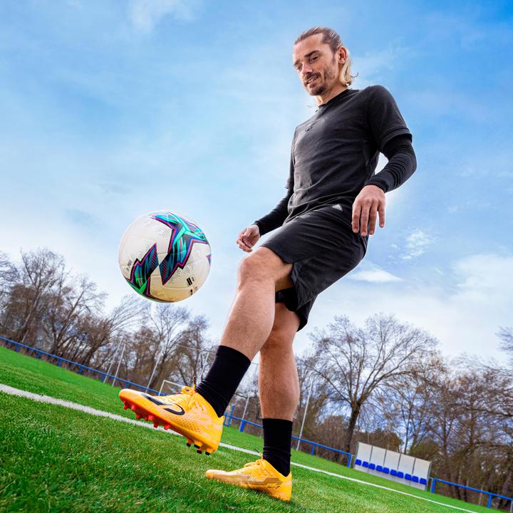 Produktbild Kipsta Damen/Herren Fussball Nockenschuh FG - CLR Elite Fire Storm "Antoine Griezmann" (41)