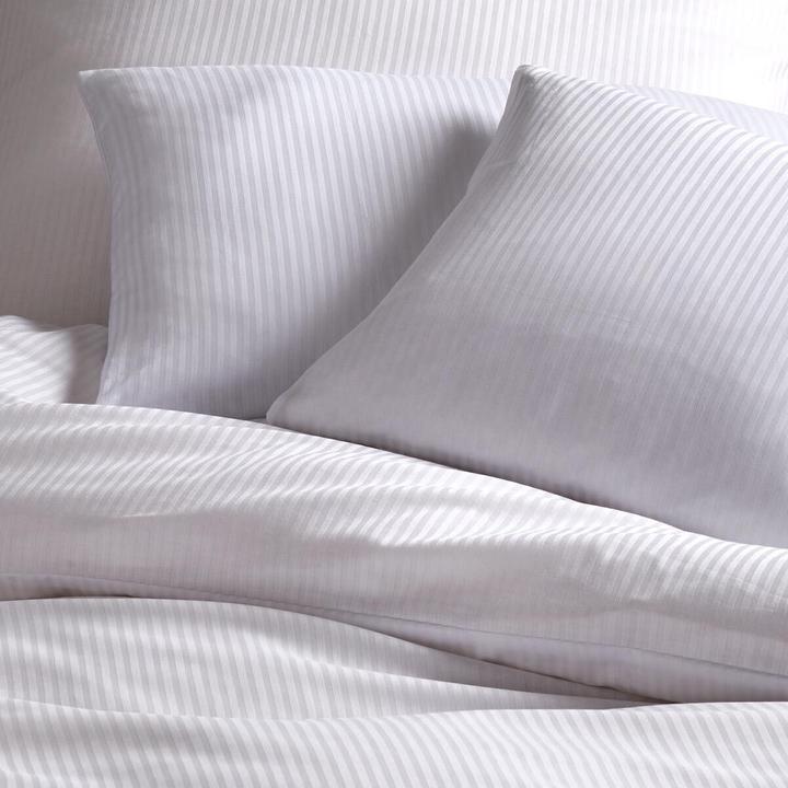 Actual product image Traumschlaf Clara (Bedding set, 160x210 cm + 65x100 cm)