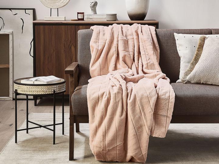 Actual product image Beliani Koc 150 x 200 cm pink SMAHRA (150 x 200 cm)