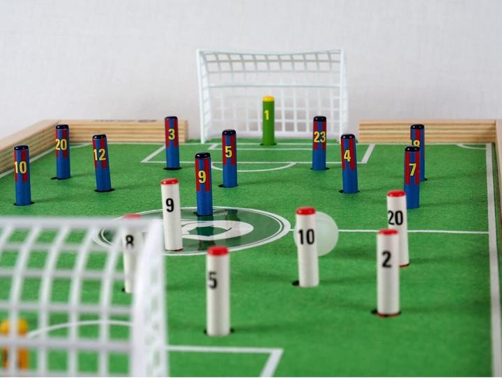 Produktbild Plakks Das Fussball-Brettspiel
