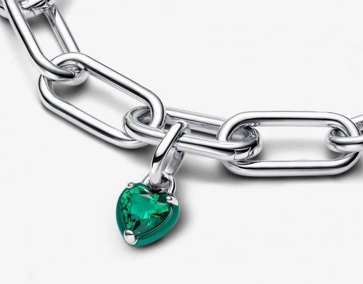 Produktbild Pandora ME Grünes Chakra Herz Mini Charm Anhänger (Emaille)