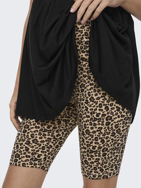 Actual product image Only Maternity Mama Print Shorts (M)