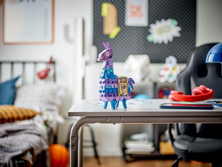 Produktbild LEGO Vorratslama (77071, LEGO Fortnite)