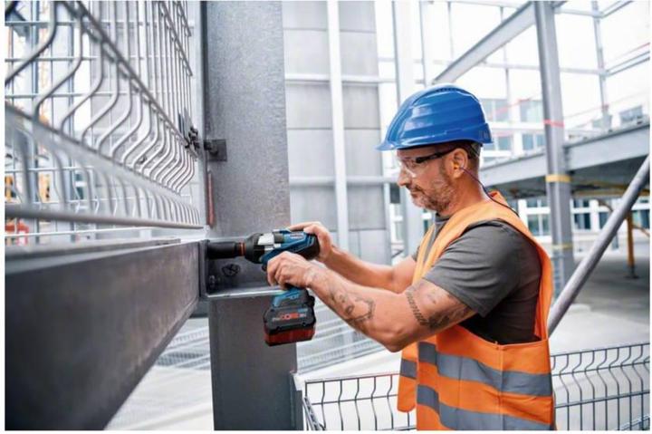 Produktbild Bosch Professional Akku-Drehschlagschrauber GDS 18V-1050 H, 2 Akku ProCORE18V 5.5Ah, Ladg., L-BOXX (Akkubetrieb)