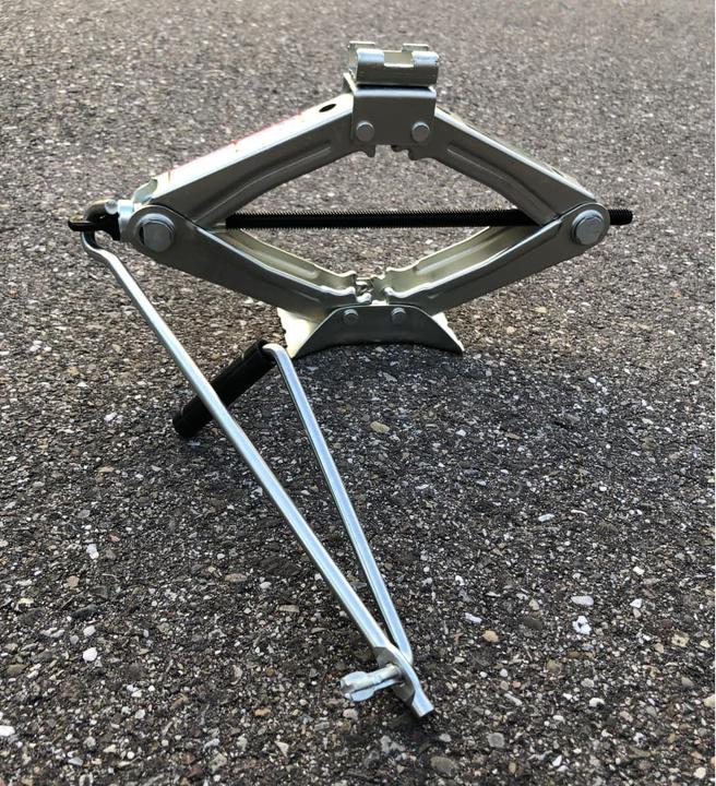 Produktbild IWH KFZ-Scherenwagenheber