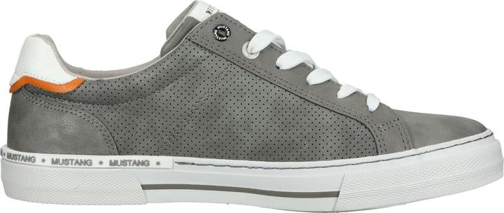 Image du produit Mustang Cette chaussure à lacets très tendance est un must have de la saison. La chaussure est dotée d'une (42)