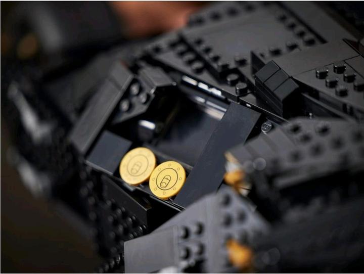 Actual product image LEGO Batmobile Tumbler (76240, LEGO DC, LEGO Rare Sets)