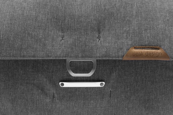 Immagine prodotto Peak Design Messenger 13L v2 per tutti i giorni (Borsa a tracolla per fotocamera, 13 l)