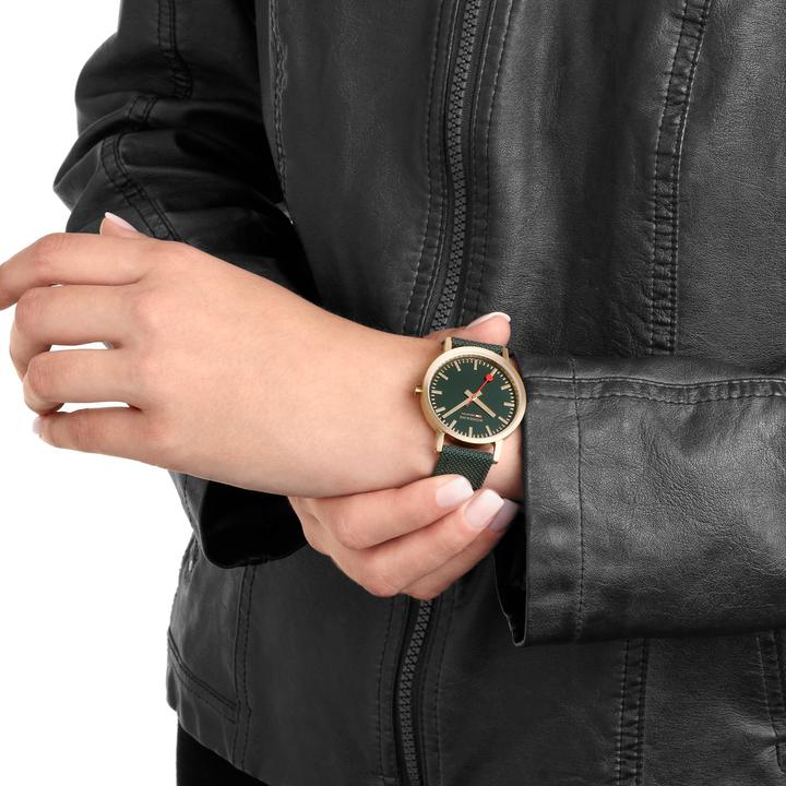 Image du produit Mondaine Classic - Inspiré par la nature - IP Gold (Montre analogique, 36 mm)