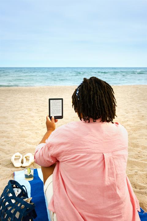 Image du produit Kobo Clara 2E (6", 16 Go, Bleu de l'océan profond)
