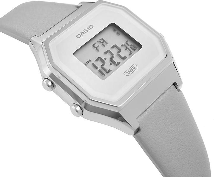 Actual product image Casio Retro Vintage - LA680WEL-8EF (Digital watch, 28 mm)