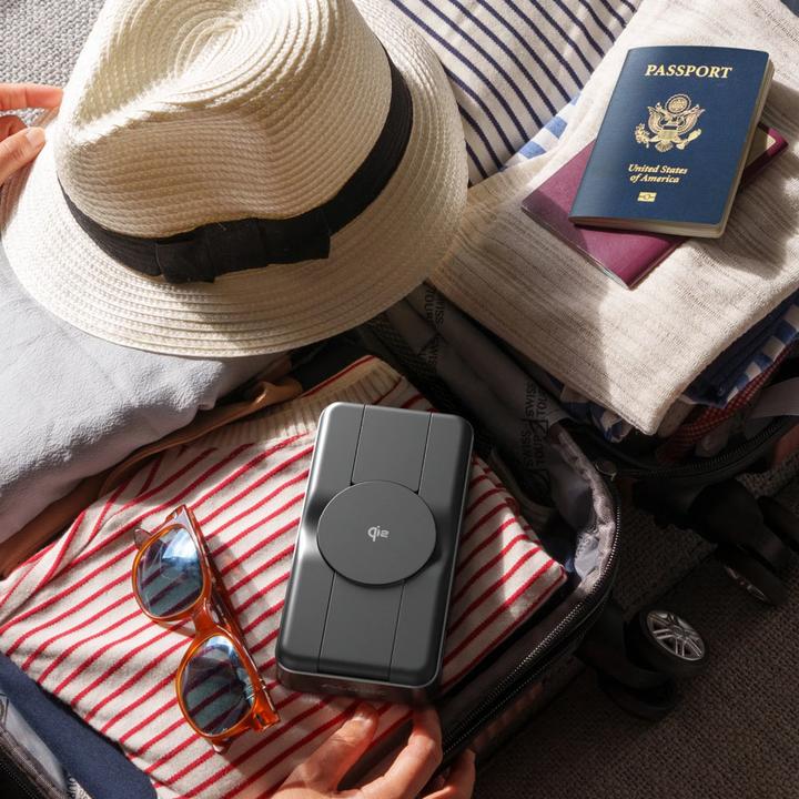 Produktbild Alogic Roam 6-in-1 Power Bank 20000mAh, 100W USB Charging (21000 mAh, 100 W, 77 Wh)