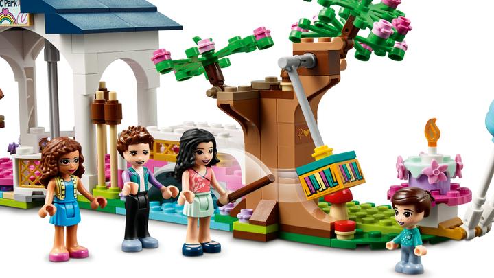 Actual product image LEGO Friends - Heartlake City Park (41447, LEGO Friends)