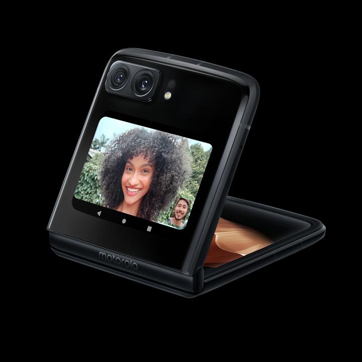 Produktbild Motorola Razr 22 (256 GB, Satin Black, 6.70", SIM + eSIM, 50 Mpx, 5G)