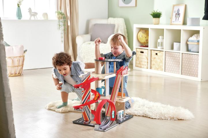 Immagine prodotto Hape Pista di acrobazie con stazione di ricarica