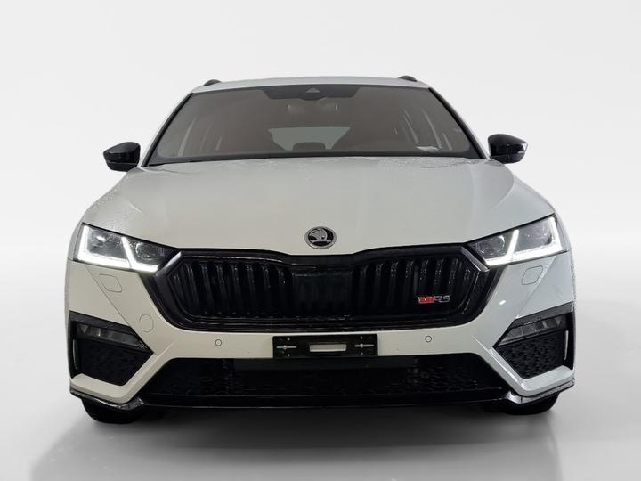 Produktbild Skoda Octavia Combi 1.4 TSI PHEV DSG RS AHK (Benzin, Diesel, Elektro / Benzin Hybrid, 245 PS)