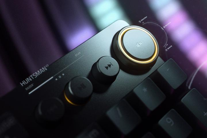 Actual product image Razer Huntsman V2 (US, Cable)
