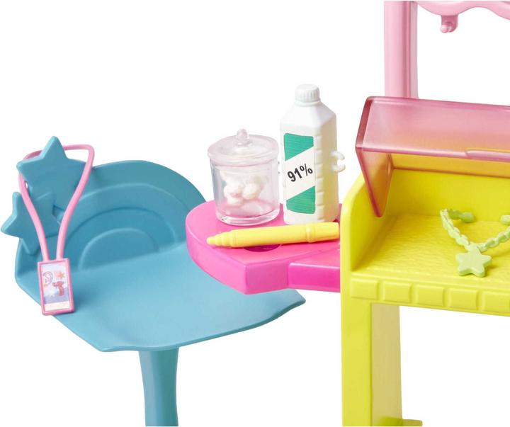 Immagine prodotto Barbie Skipper First Jobs™ Doll and Accessories
