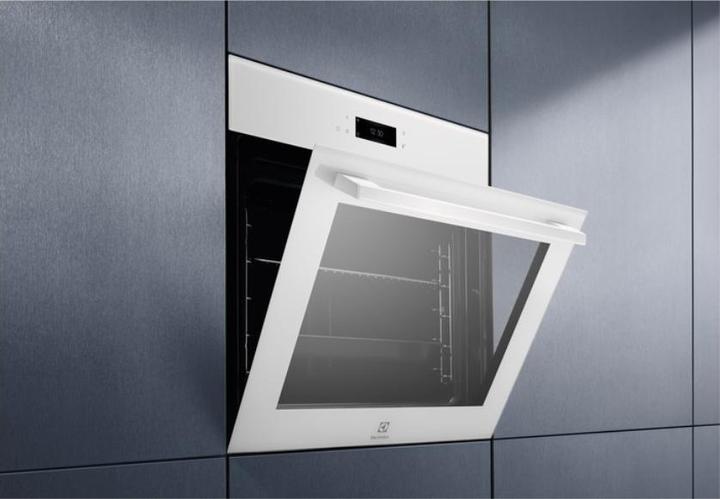 Produktbild Electrolux Backofen EOE8P39WV 72 l A+