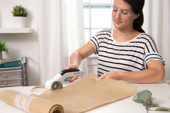Immagine prodotto Black & Decker BCRC115-XJ (Taglierini)
