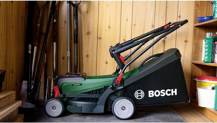 Actual product image Bosch Home & Garden UniversalRotak (Rechargeable battery operated)