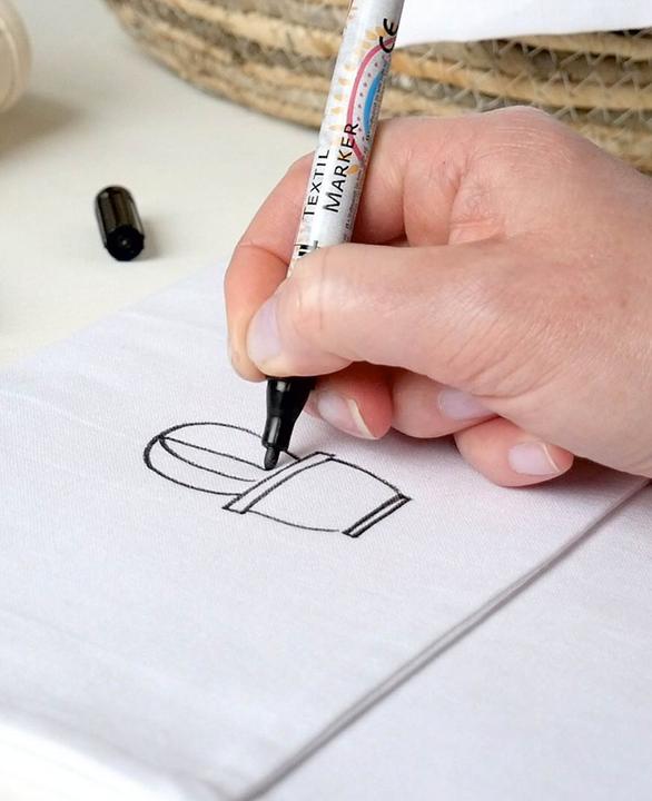 Produktbild Kreul Stoffmalstift, Textilmarker Javana texi mäx Sunny fine für helle Stoffe (Schwarz, 2 mm)