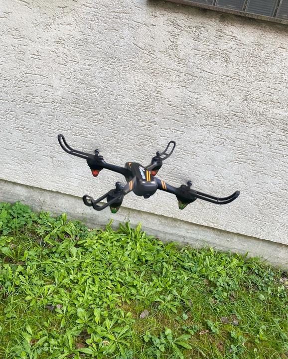 Actual product image DF-Models SkyWatcher Easy Fly Drone RTF
