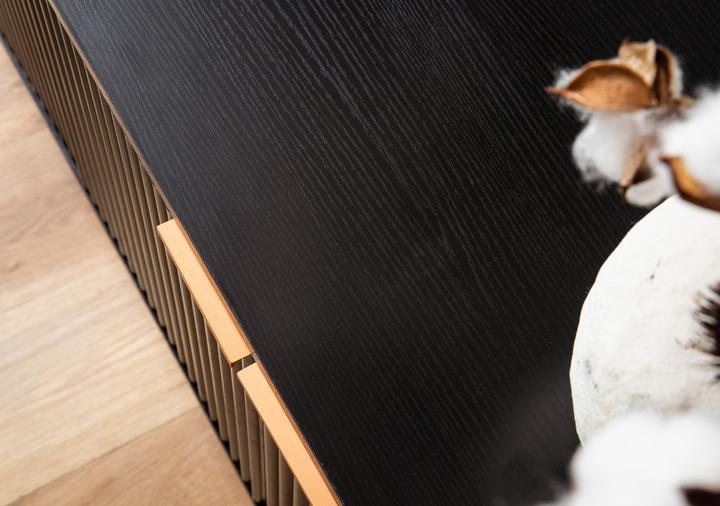 Produktbild FineBuy Lowboard TV Schrank 150 cm Schwarz Türen Fernsehkommode Eiche Modern