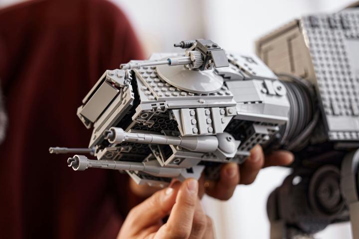 Produktbild LEGO AT-AT (75313, LEGO Star Wars, LEGO Seltene Sets)